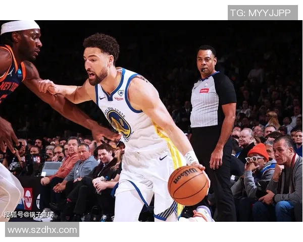 勇士主场力克太阳！斯蒂芬·库里28分稳定输出，替补奇兵穆迪三分球爆发砍24分，布克空砍32分难救主